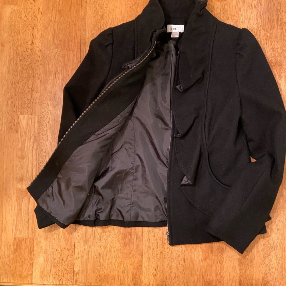 Loft Small Black Ruffled Front Winter Jacket/Coat - Picture 3 of 5